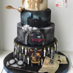 Awesome Harry Potter Cake, Cake Pops, and Cupcakes