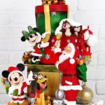 Mickey and Minnie Mouse Meet Santa Claus