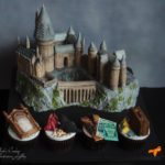 Magic Must Have Been Used To Create This Breathtaking Hogwarts Cake!