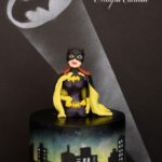 Batgirl Watches Over Gotham City On This Awesome Cake