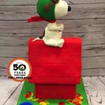 Marvelous Snoopy and His Doghouse Cake