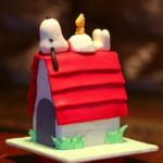 Splendid Snoopy and His Doghouse Cake