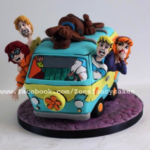 Fabulous Scooby-Doo and the Mystery Machine Cake