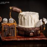 This Amazing Steampunk Cake Decorates Cakes!