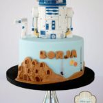 Splendid R2-D2 on Tatooine Cake