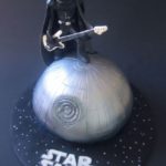 This Star Wars Cake Rocks!