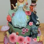 Lovely Tim Burton’s Alice in Wonderland Cake