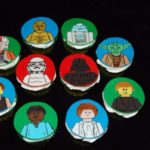 Cool LEGO Star Wars Cupcakes