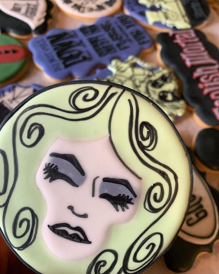 Madam Leota Cookie