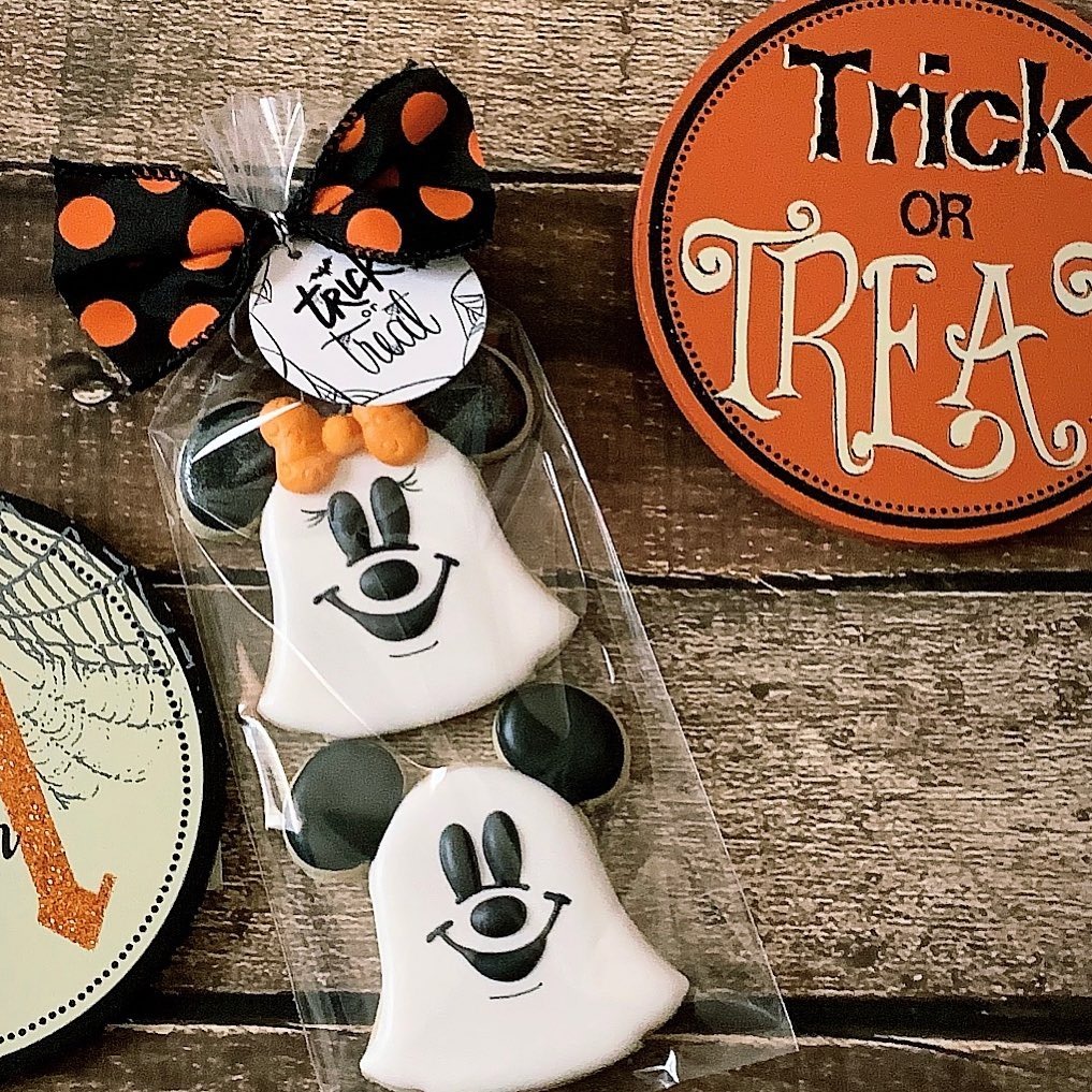 Mickey & Minnie Mouse Halloween Cookies