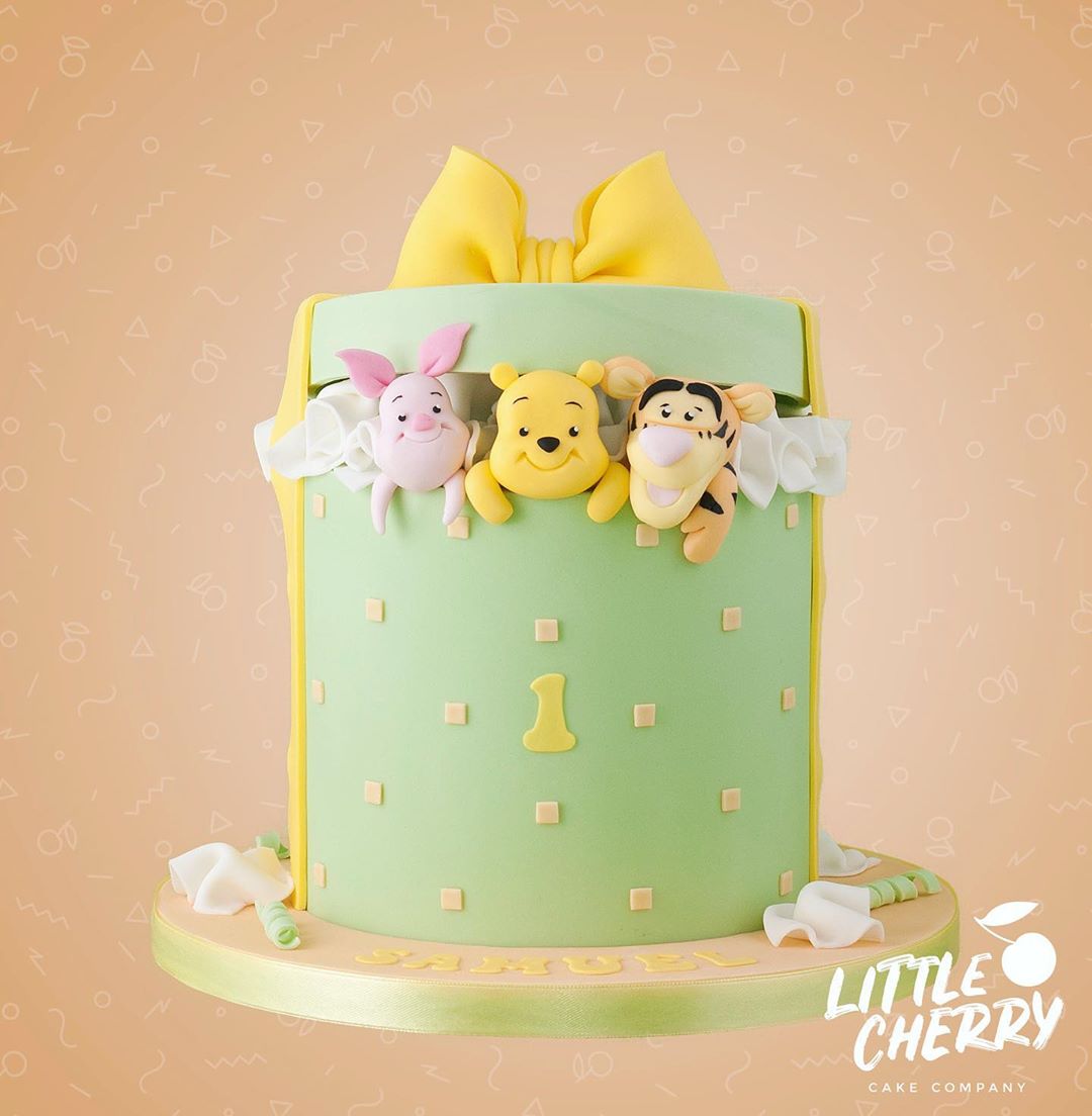 Winnie the Pooh birthday cake