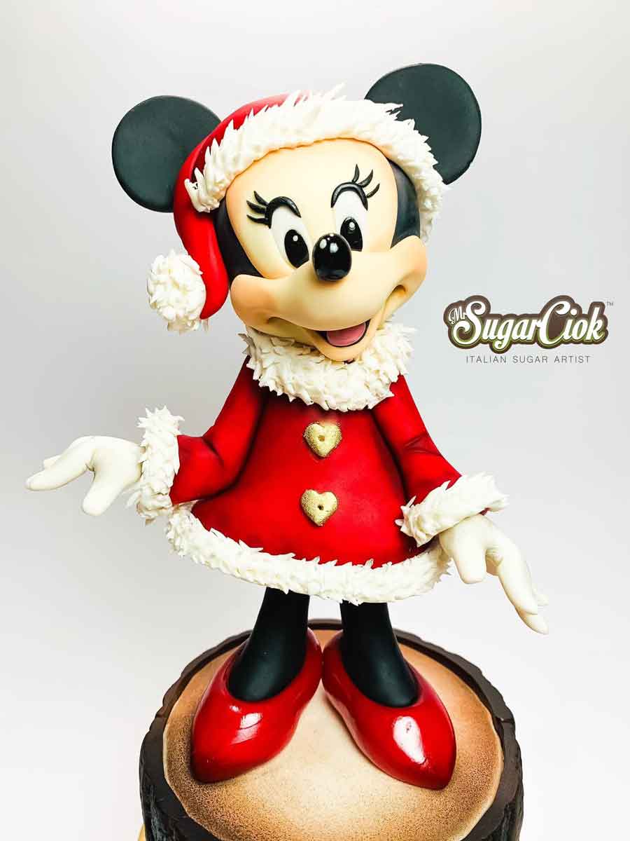 Minnie Mouse Christmas Cake