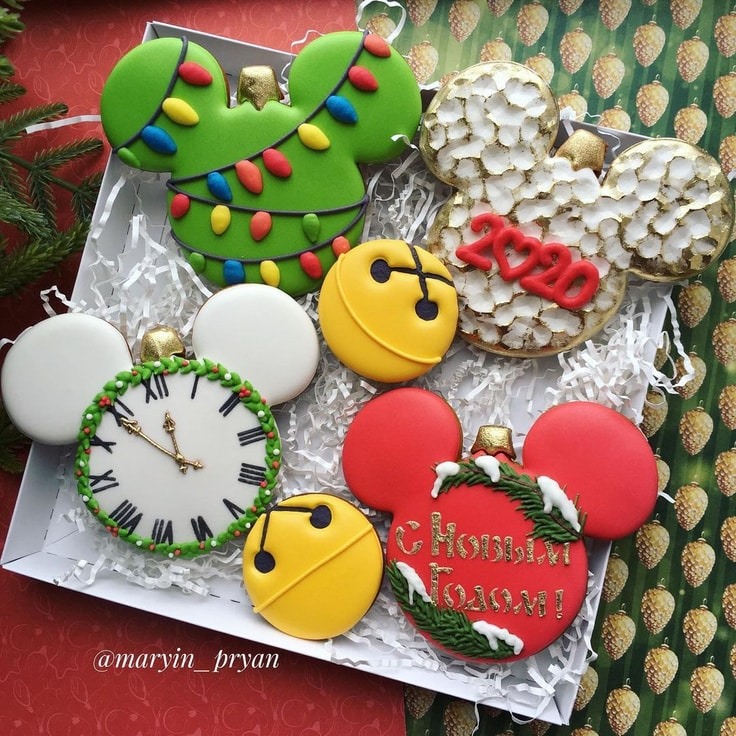 Mickey Mouse Christmas Cookies