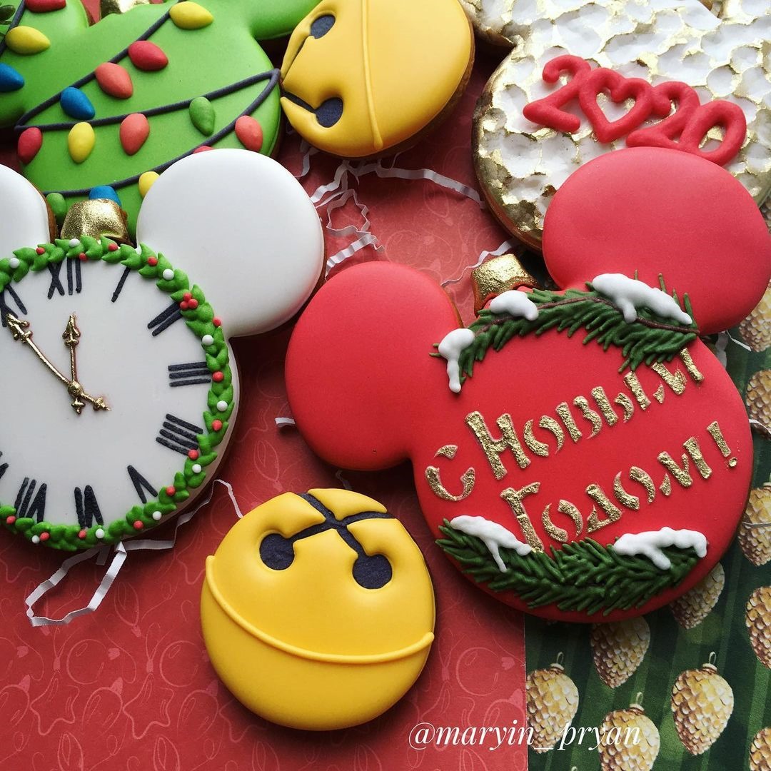 Mickey Mouse Christmas Cookies