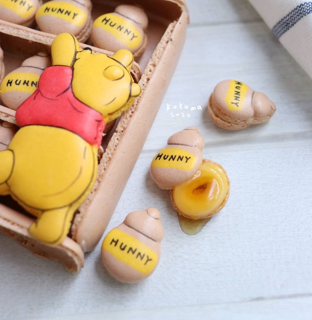 Winnie The Pooh Macarons