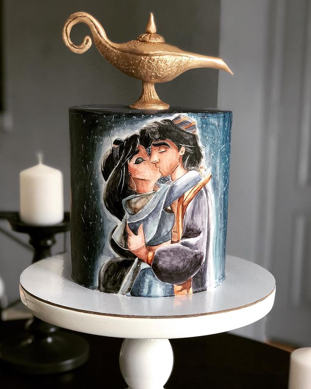 Romantic Aladdin and Jasmine Cake
