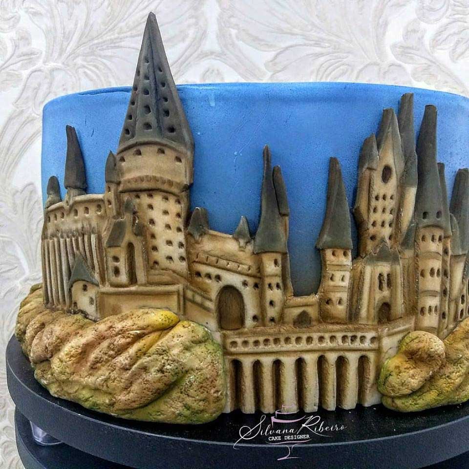 Hogwarts Cake