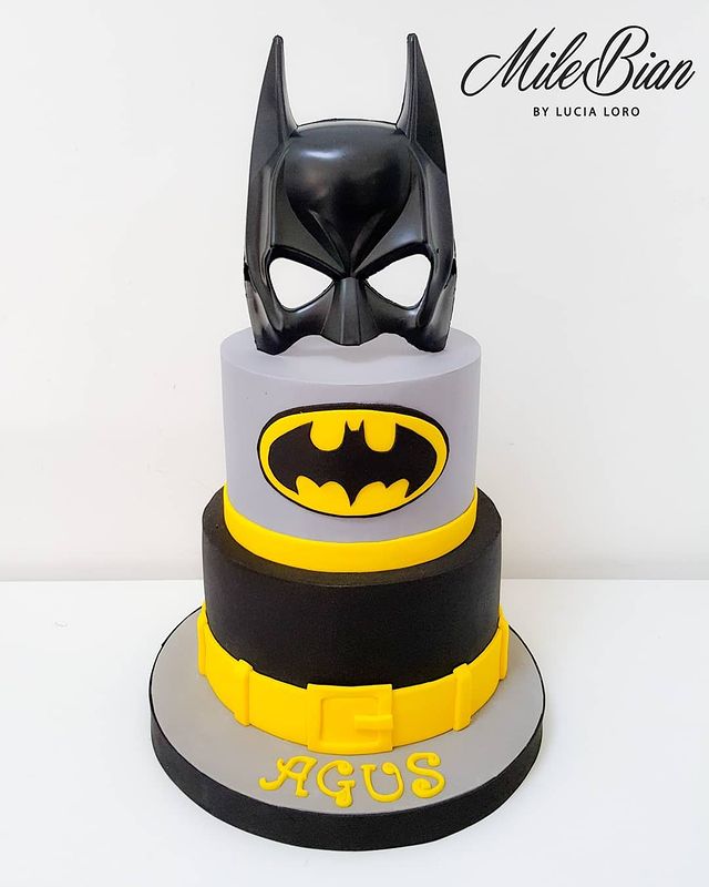 Batman Cake