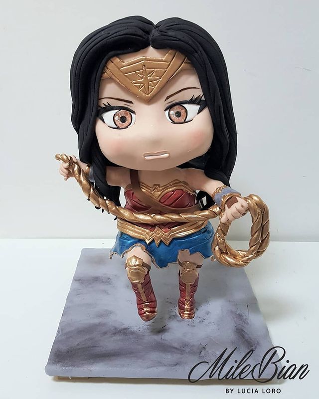 Chibi Wonder Woman Cake