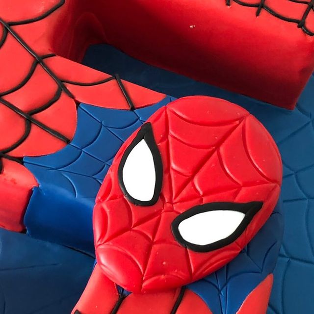 Spider-Man birthday Cake