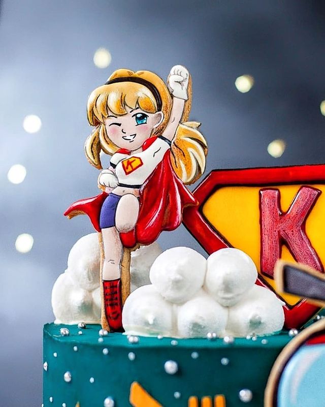 Supergirl cake