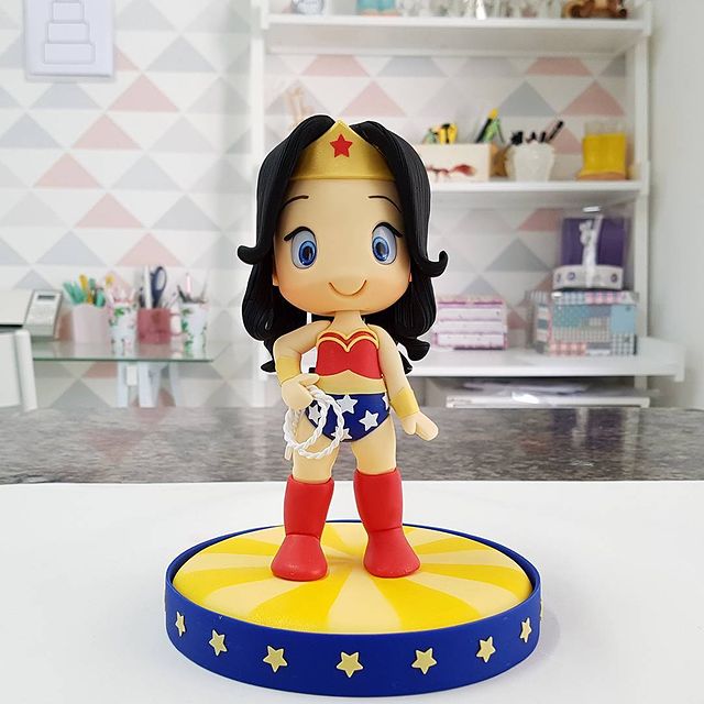 Wonder Woman Cake Topper