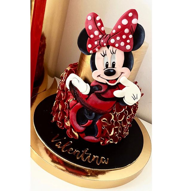 Minnie Mouse Cake