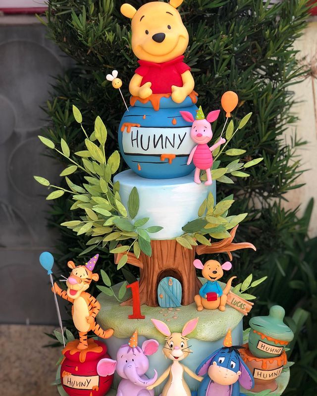 Winnie the Pooh Cake