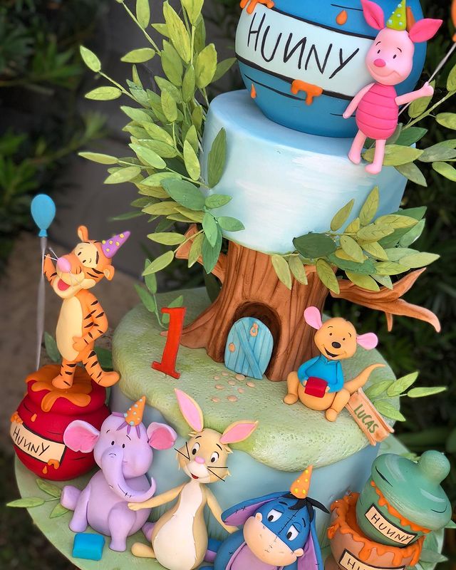 Winnie the Pooh Cake