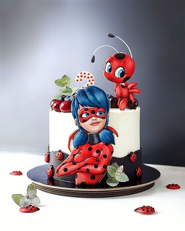 Ladybug Cake