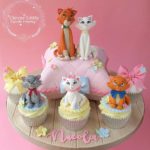 Aristocats Cake and Cupcakes