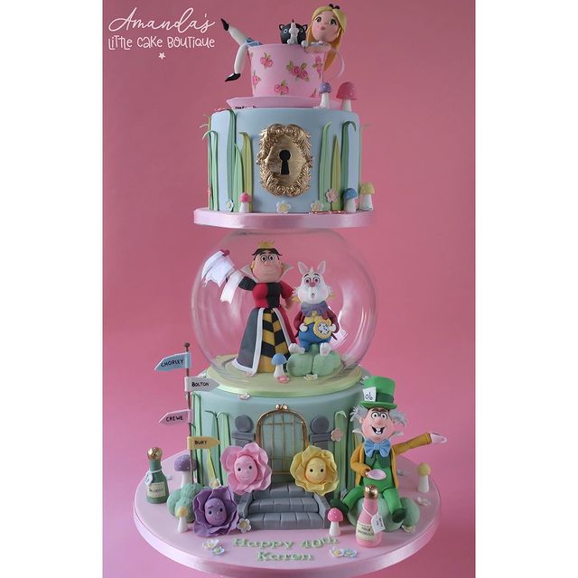 Alice in Wonderland Cake
