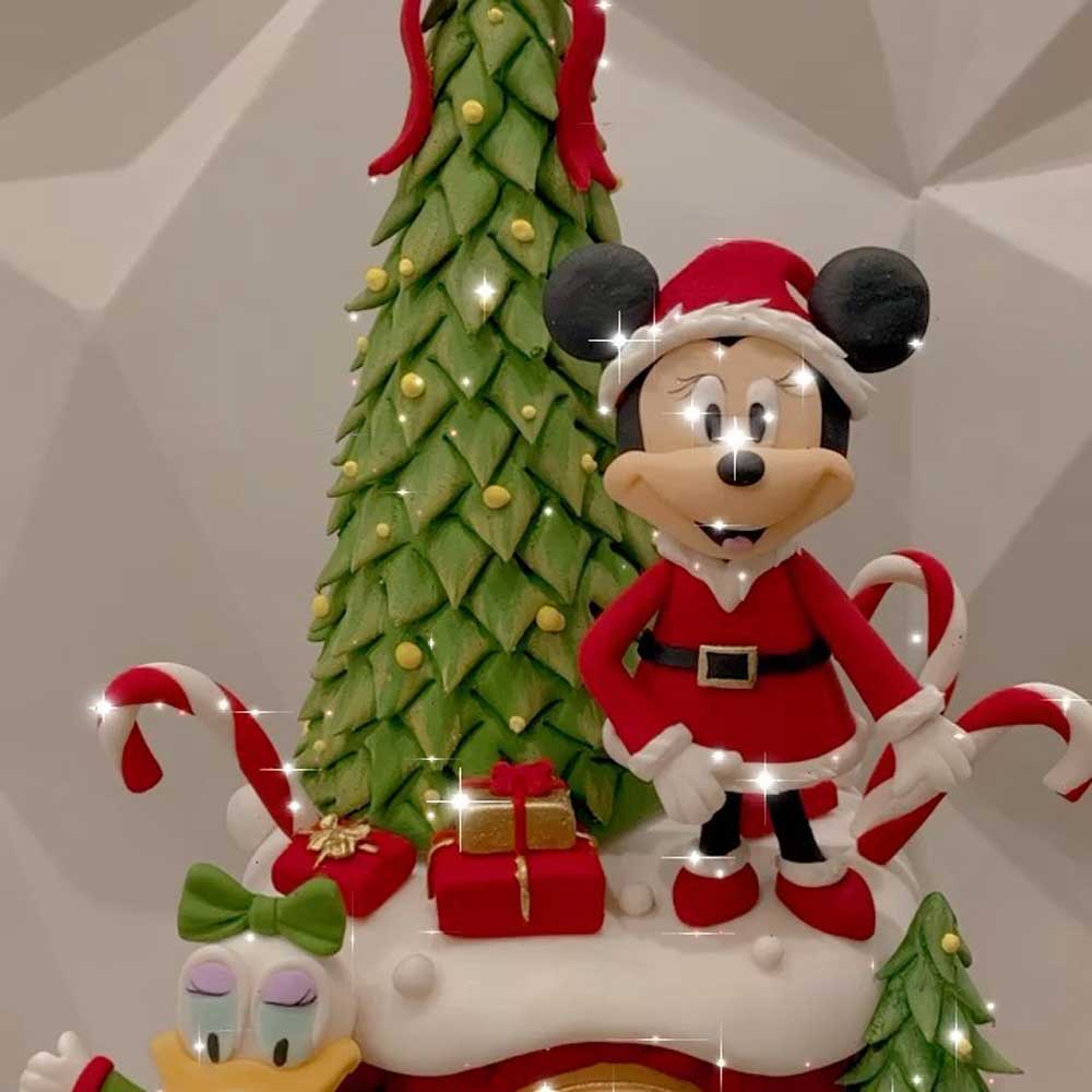 Minnie & Daisy Christmas Cake