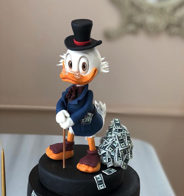 Scrooge McDuck Cake