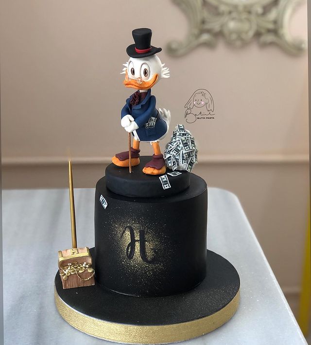 Scrooge McDuck Cake