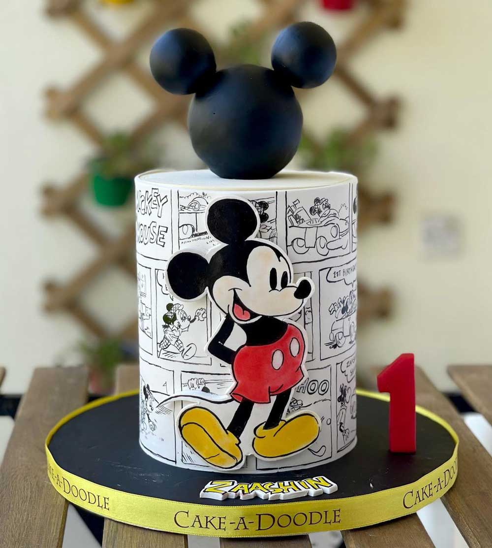 Mickey Mouse Comic Strip Cake