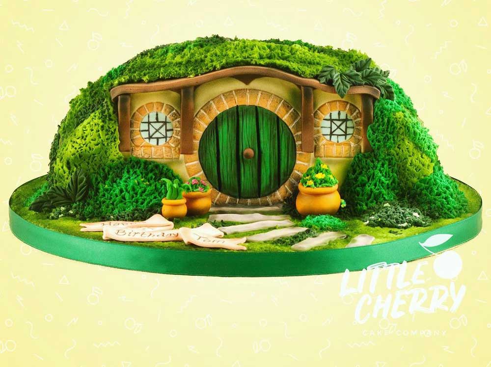 Hobbit Hole Cake