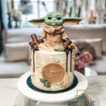 Baby Yoda Cake