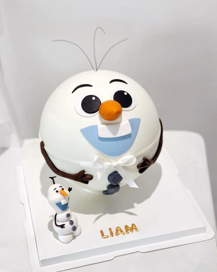 Olaf Piñata Cake