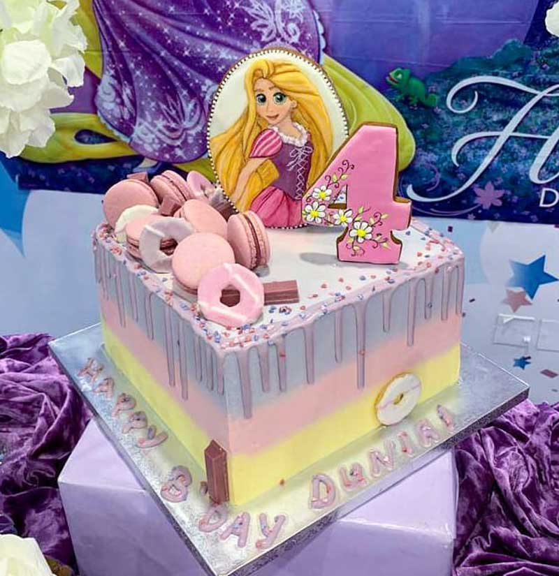 Rapunzel Cake