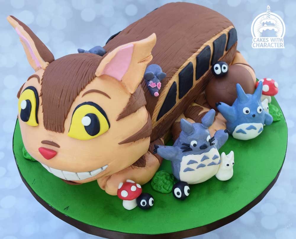 My Friend Totoro Catbus Cake