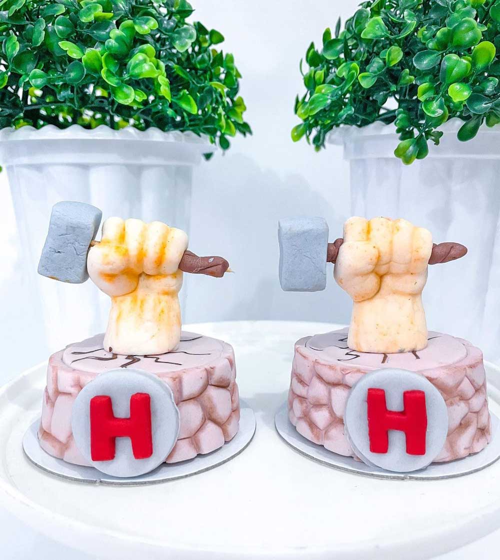 Thor hammer mini cakes