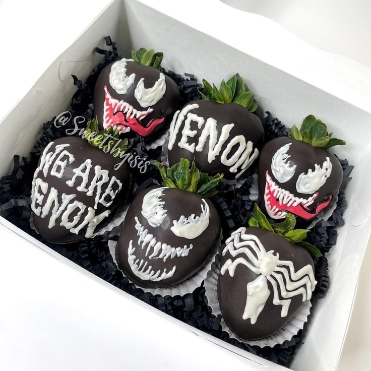 Venom Chocolate Strawberries