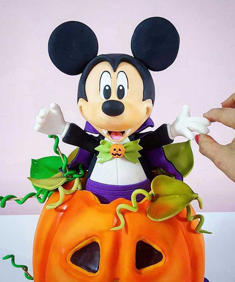 Count Mickey Mouse Cake