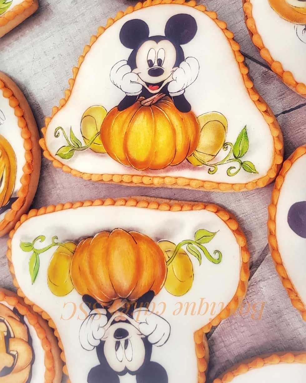 Mickey pumpkin cookies