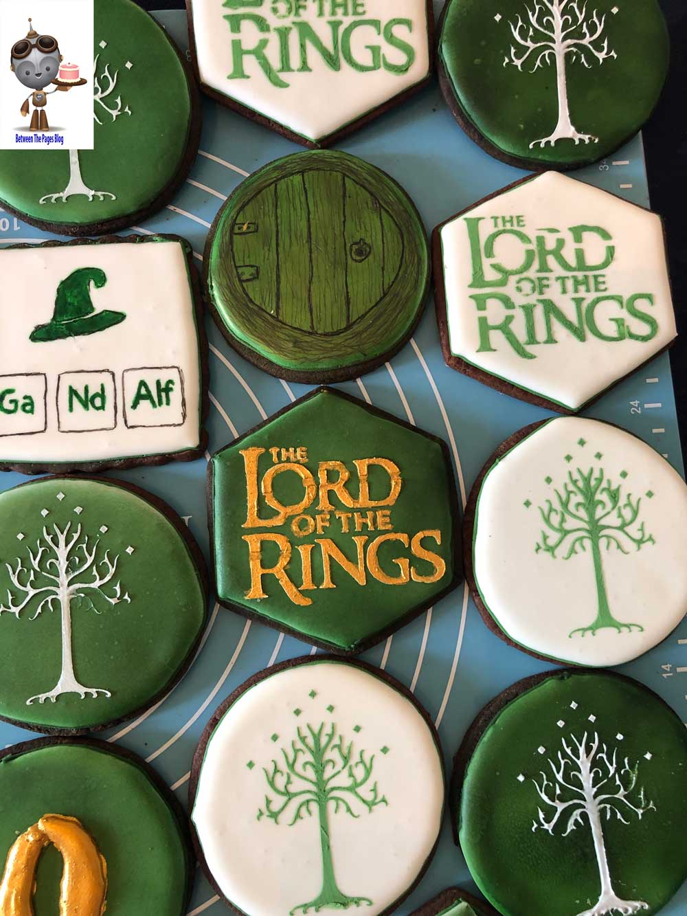 Green Gold LOTR cookies