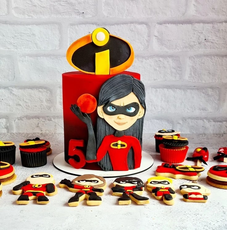 Cake of Violet from the Incredibles with matching cookies & cupcakes