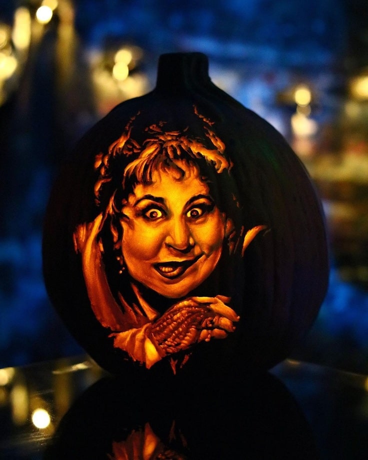 Mary Sanderson Pumpkin Carving