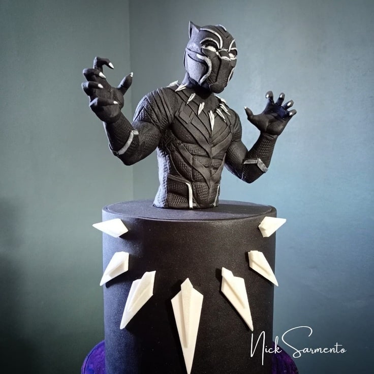 Black Panther Wakanda cake | Black panther, Marvel cake, Batman birthday  party