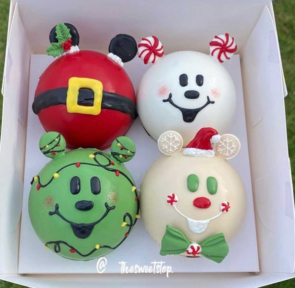 Mickey Mouse Christmas Cocoa Bombs